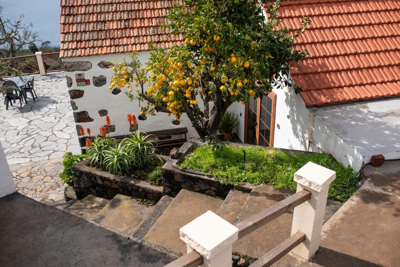 "Villa Servanda " - Relax, Nature, Wide Views Of The Sea And A Starry Sky Puntagorda エクステリア 写真